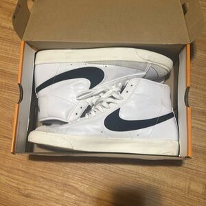 Nikes Blazers White